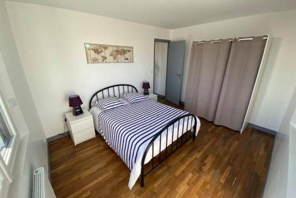 Maison De 2 A 8 Personnes 5 Chambres Portbail Dış mekan fotoğraf