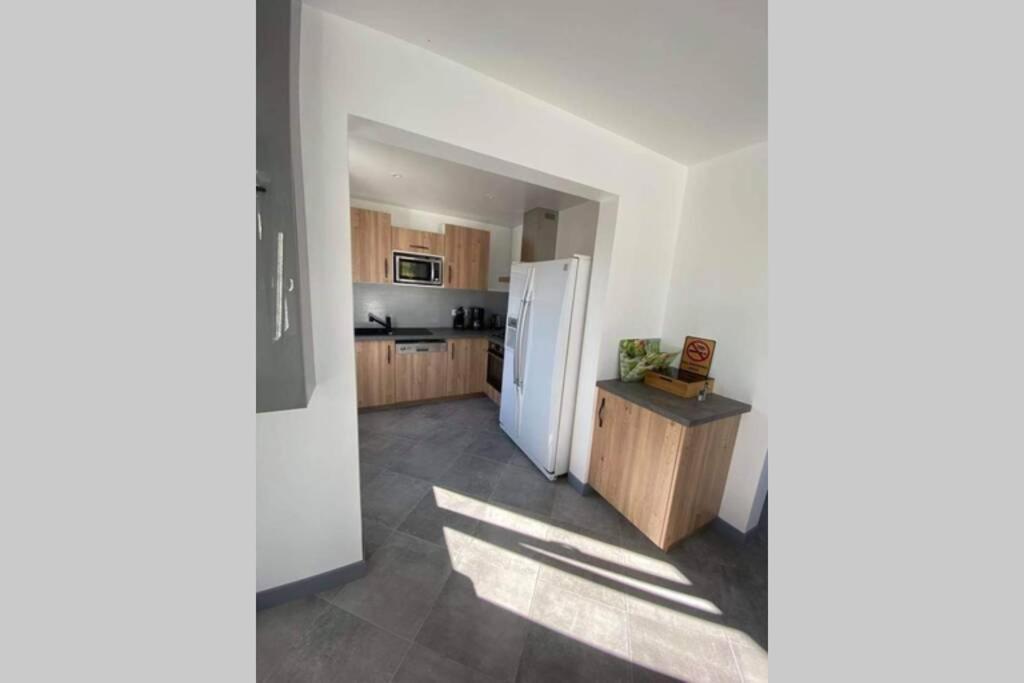 Maison De 2 A 8 Personnes 5 Chambres Portbail Dış mekan fotoğraf
